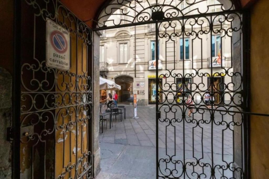 L'Angolo Di Chiara Nel Cuore Di Torino Exterior photo